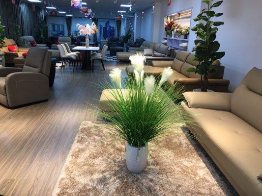 Kích thước của ghế sofa phù hợp với diện tích quán