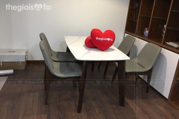 Giao hàng Bàn ăn Helmsley – mặt đá ceramic cao cấp cho chị Thúy tại Chung cư Element – M2 – Mua sofa Quận Cầu Giấy