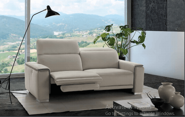 Khoe góc chill tại gia với sofa da bò Satis trong thời kỳ “nằm vùng trốn dịch”