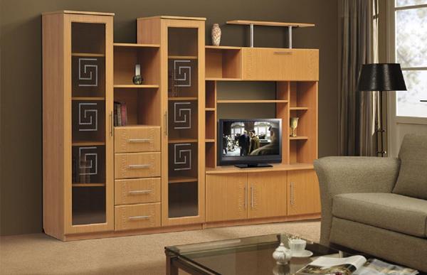 Trang trí nội thất phòng khách với tủ gỗ