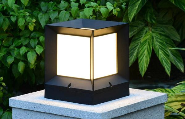Đèn trang trí cột cổng