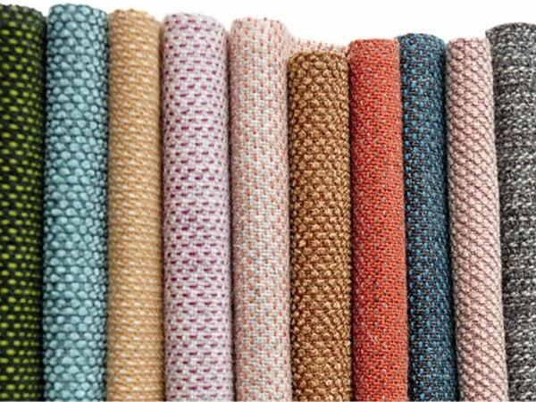 Chọn ghế sofa đơn phòng khách theo chất liệu ghế