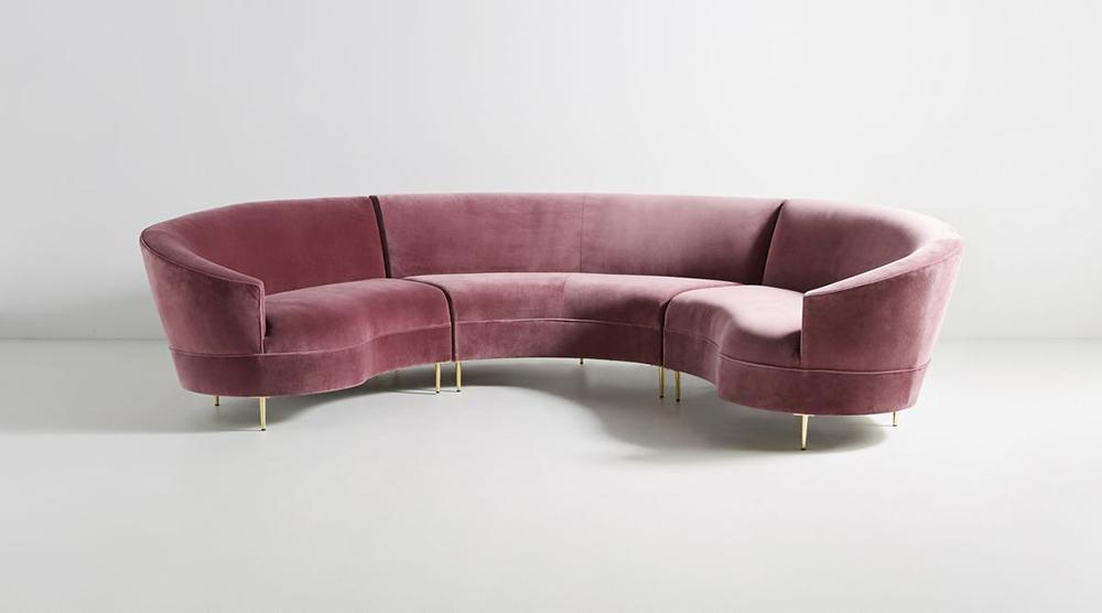 Sofa vòng cung màu hồng đầy cá tính và trẻ trung