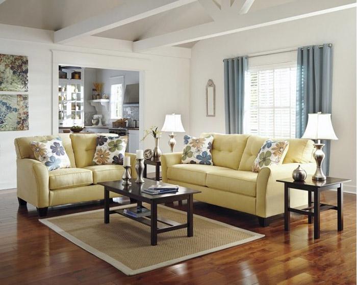 Sofa màu vàng kem siêu cá tính và sang trọng cho gia đình trẻ