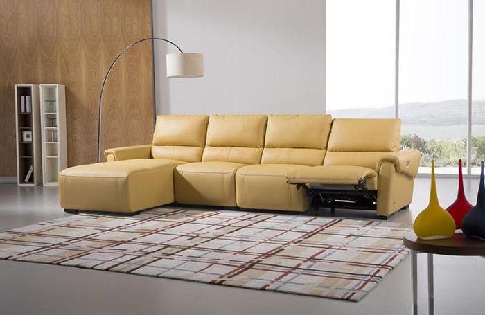 Sofa màu vàng kem siêu cá tính và sang trọng cho gia đình trẻ